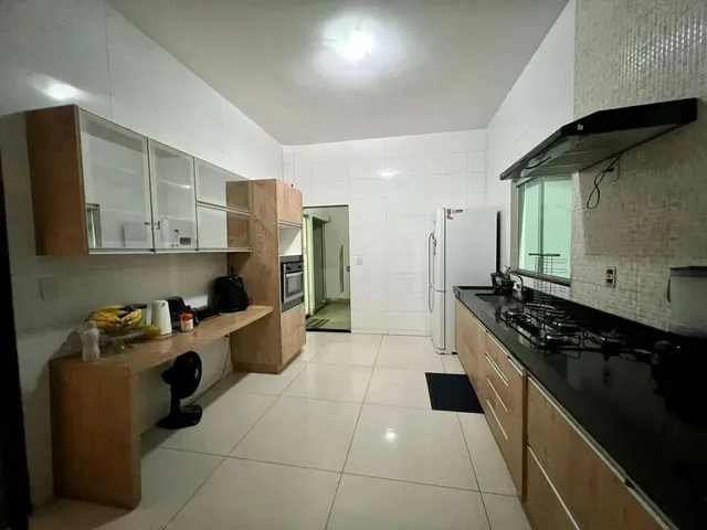 Imagem 11: Vende-Se Sobrado na 105 Norte com Quatro Quartos