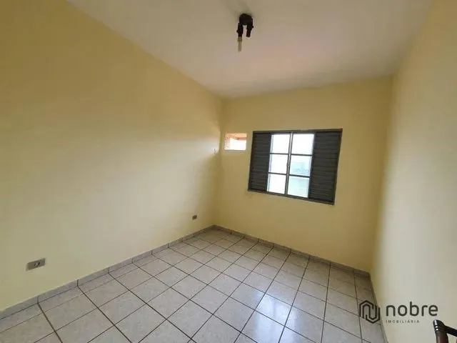 Imagem 12: Sobrado com 4 Dormitórios À Venda, 193 M² por R$ 490.000,00 - Plano Diretor Sul