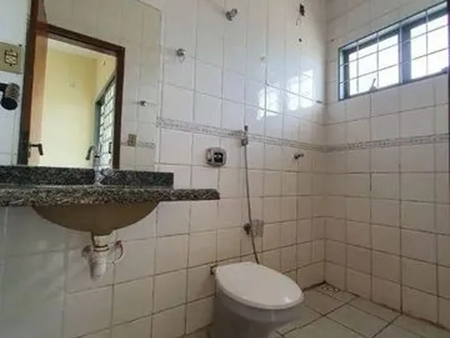 Imagem 11: Sobrado com 4 Dormitórios À Venda, 193 M² por R$ 490.000,00 - Plano Diretor Sul