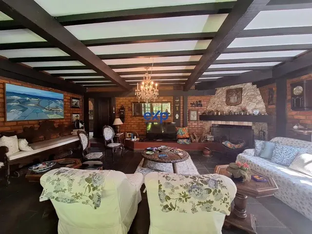 Imagem: Casa Colonial em Itaipava, Petrópolis/Rj