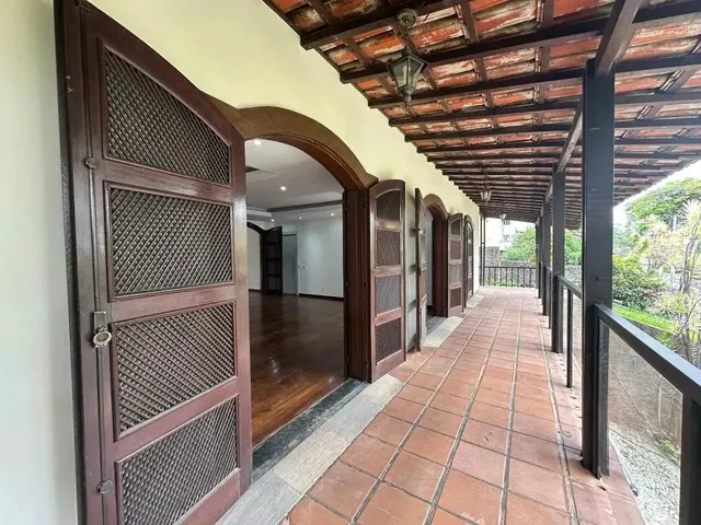 Imagem 11: Casa para Aluguel, 5 Quartos, 2 Suítes, 8 Vagas, São Luiz - Belo Horizonte/Mg