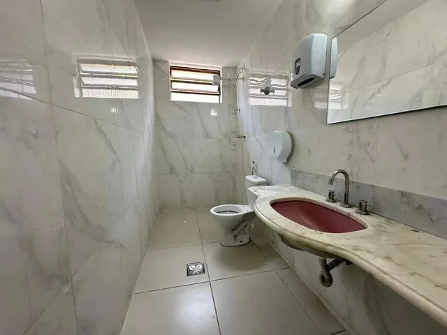 Imagem 15: Casa para Aluguel, 5 Quartos, 2 Suítes, 8 Vagas, São Luiz - Belo Horizonte/Mg