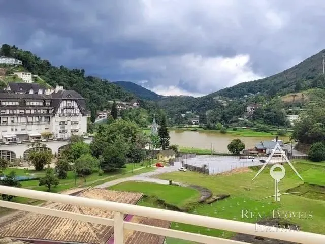 Imagem: Quitandinha - Casa com 800M², com Vista