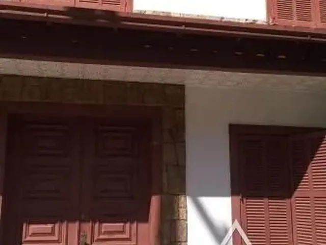 Imagem 7: Quitandinha - Casa com 800M², com Vista Cinematográfica!...