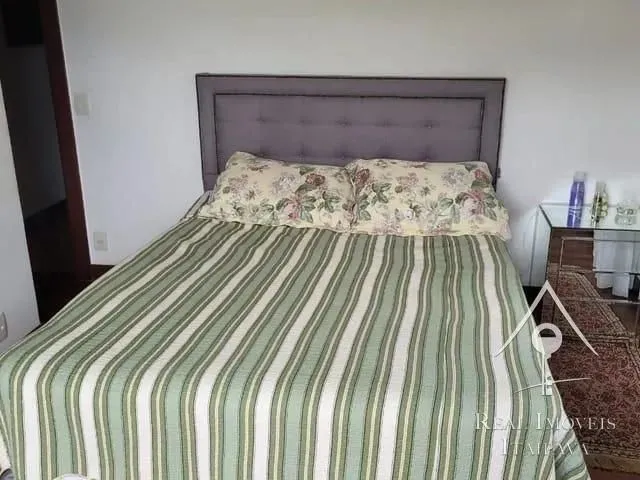 Imagem 15: Quitandinha - Casa com 800M², com Vista Cinematográfica!...