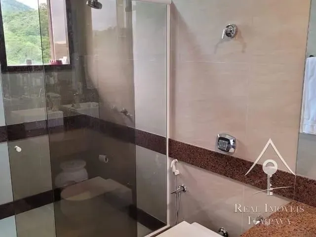 Imagem 9: Quitandinha - Casa com 800M², com Vista Cinematográfica!...