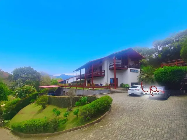 Imagem: Linda Casa com 5 Qts (4 Suítes), Quadra