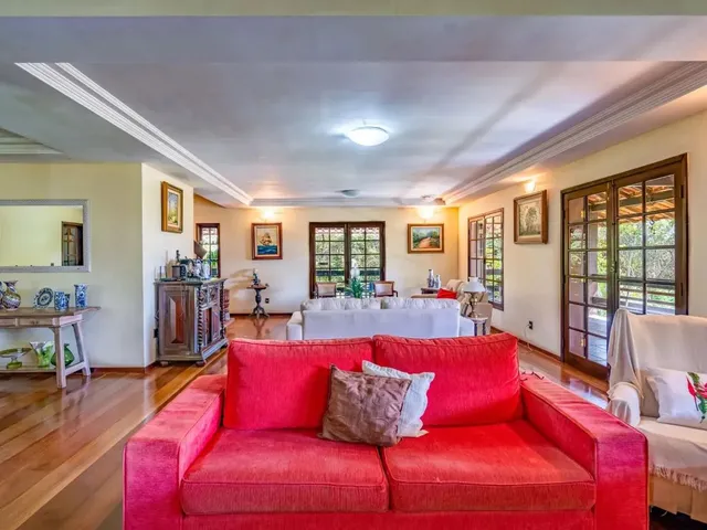 Imagem 10: Casa com 4 Quartos em Samambaia, Petrópolis