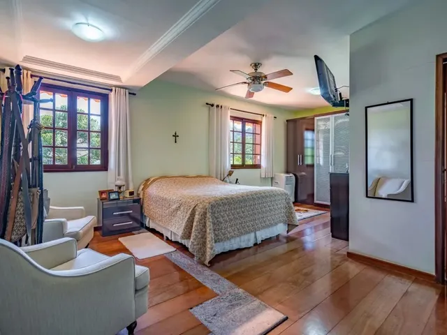 Imagem 16: Casa com 4 Quartos em Samambaia, Petrópolis