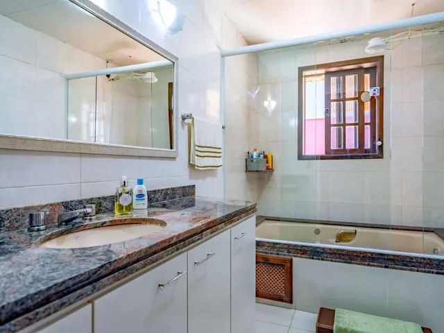 Imagem 13: Casa com 4 Quartos em Samambaia, Petrópolis