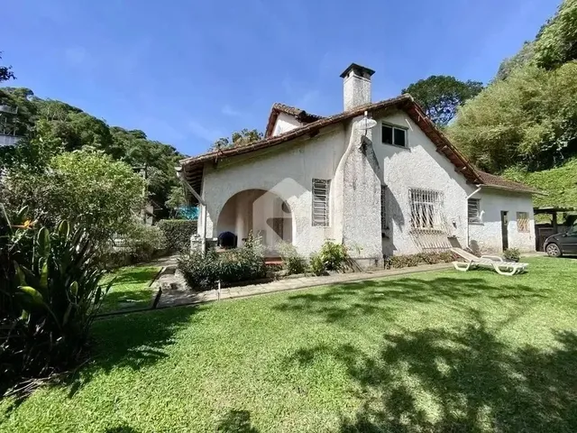 Imagem: Casa para Venda com 3 Quartos, 1000M²