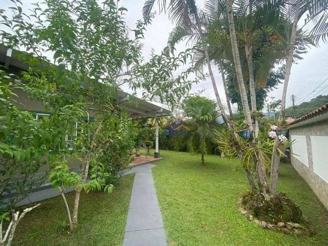 Imagem: Casa com 3 Dormitórios À Venda, 214 M²