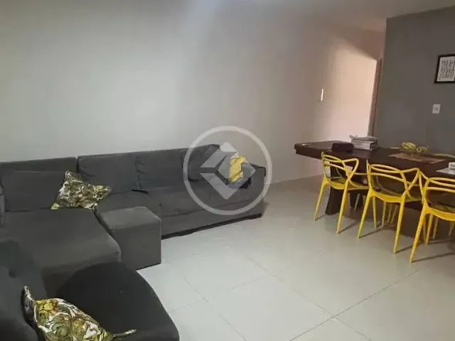 Imagem: Ref Office 2983 Casa com 2 Quartos Sendo