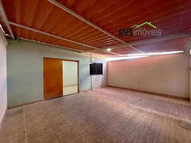 Imagem 6: Casa Sobrado a Venda com 2 Quartos em Setor Andréia - Goiânia - Go. Próximo Garavelo B