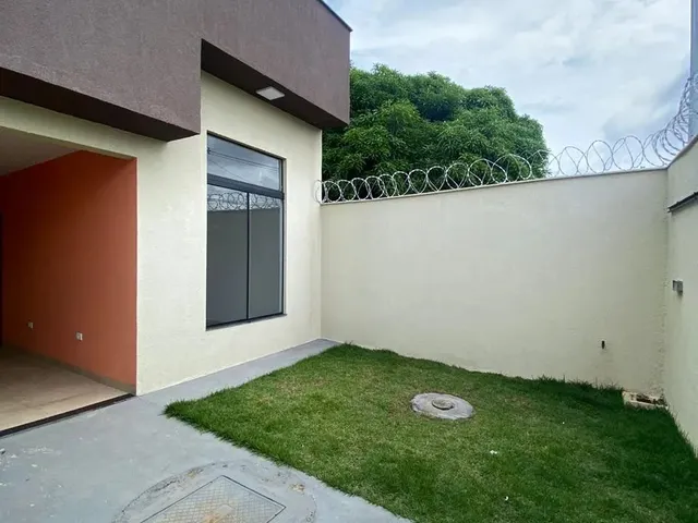 Imagem: Casa Rua Garavelo B Casa de Rua com 3 Quarto(S)