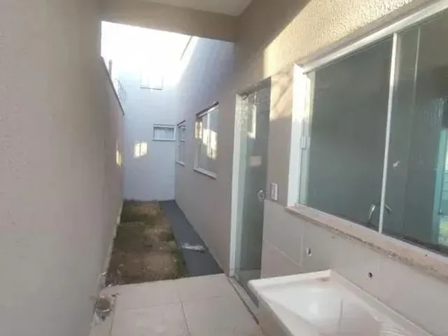 Imagem 3: Casa para Venda em Goiânia, Setor Orientville, 3 Dormitórios, 2 Suítes, 2 Banheiros, 3