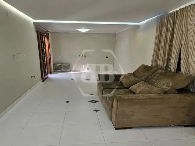 Imagem: Casa À Venda na Rua João Morales Espaço