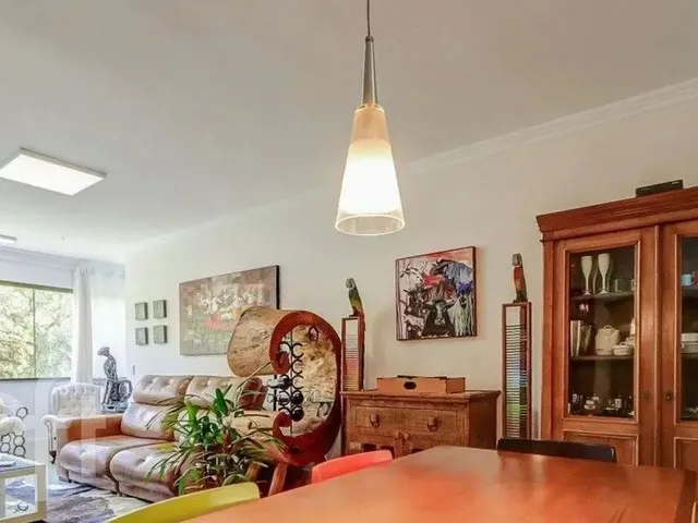 Imagem: O apartamento possui 3 Dormitórios, 1 Suíte, 3 Banheiros,