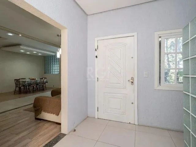 Imagem 2: Casa para Venda - 259M², 4 Dormitórios, Sendo 1 Suites, 4 Vagas - Coronel Aparício