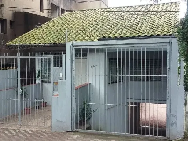Imagem: Prédio com Dois Apartamentos Tipo Casa