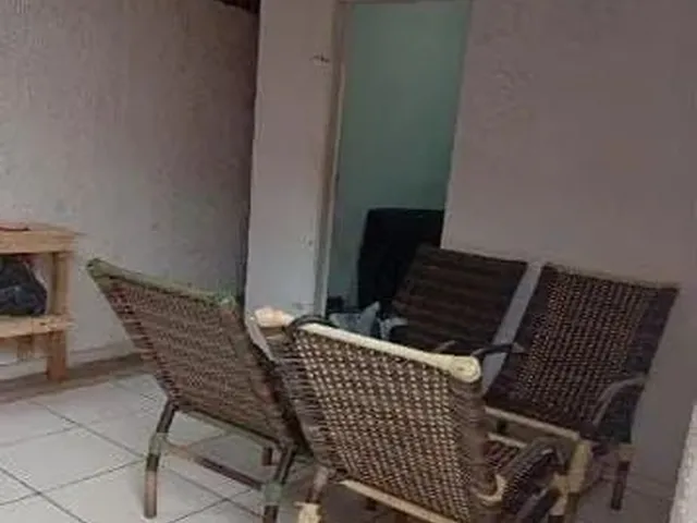 Imagem 2: Casa 3 Quartos,2 Banheiros , Garagem