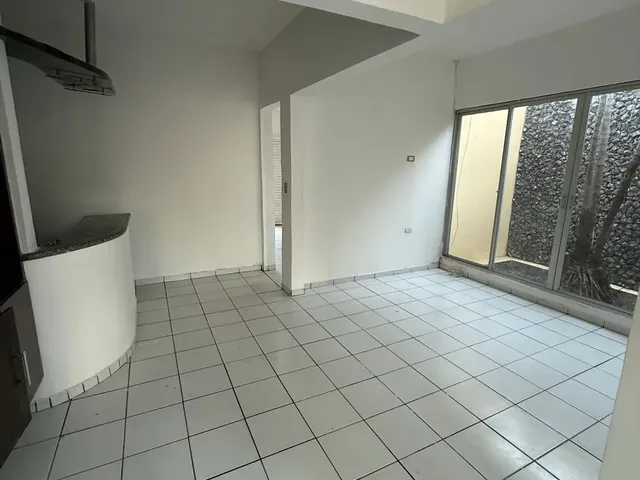 Imagem 7: Casa À Venda na Morada do Sol - Ampla, Aconchegante e Muito Completa!