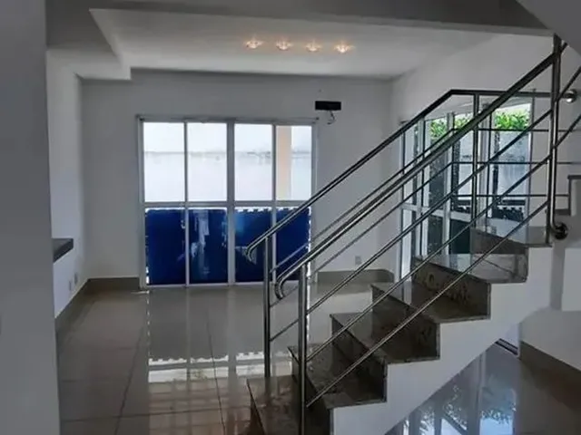 Imagem 4: Sobrado para Venda Possui 127 Metros Quadrados com 4 Quartos em Samapi - Teresina - Pi