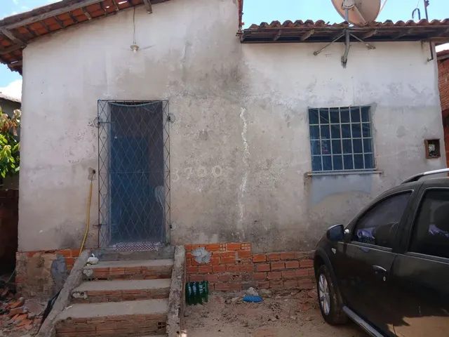 Imagem: Vende-Se Casa na Zona Leste