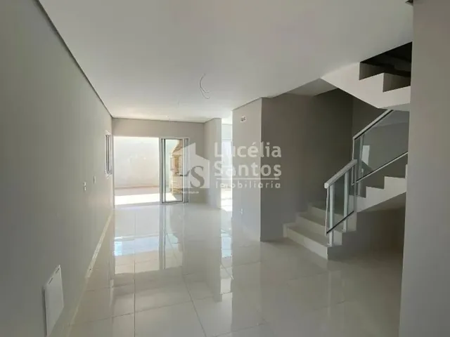 Imagem: Casa Duplex À Venda no Condomínio Royal