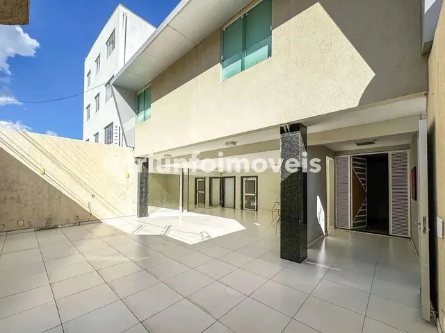 Imagem: Casa Duplex a Venda no Jóquei com 5 Suítes