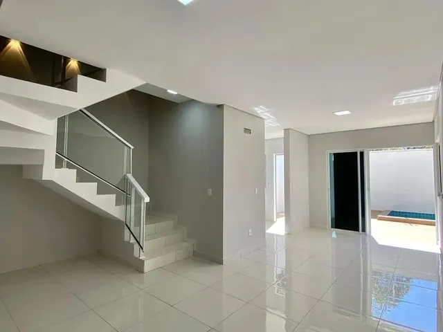 Imagem: En - Casa Duplex Condomínio Royal Ville