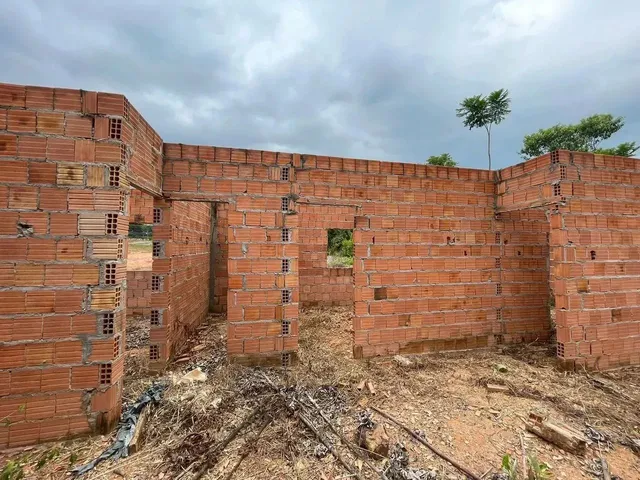 Imagem 14: Residencial Amazonas 2 Vendo Uma Construção com Fundo para Área Verde Lote Fundo Para