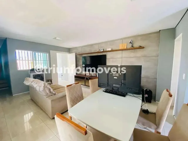Imagem: Casa Duplex a Venda no Centro com 3 Suítes