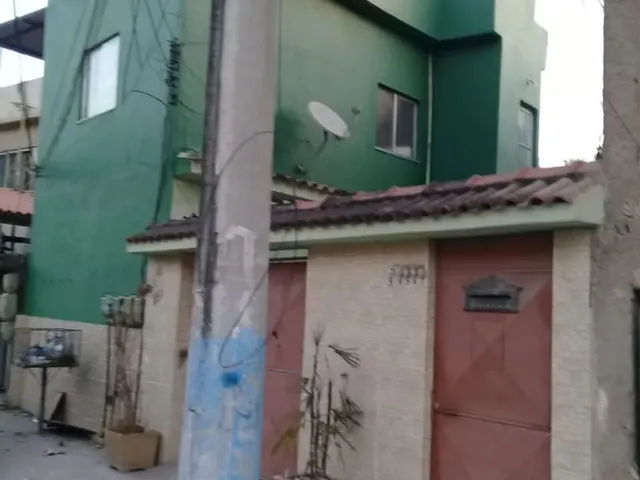 Imagem: A casa possui 1 Dormitório, 1 Banheiro, 1 Vaga na garagem,