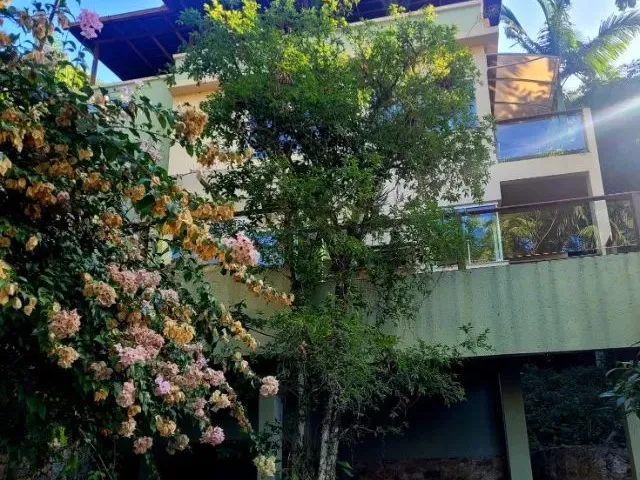 Imagem: Casa Espaçosa, com Iluminação Natural