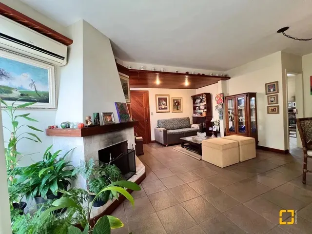Imagem 12: Oportunidade! Cobertura Linear, 3 Quartos, Suíte, Varanda, na Trindade, Florianópolis