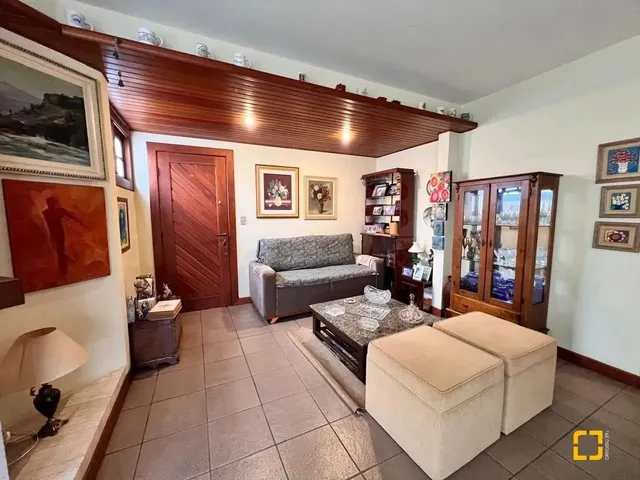 Imagem 3: Oportunidade! Cobertura Linear, 3 Quartos, Suíte, Varanda, na Trindade, Florianópolis
