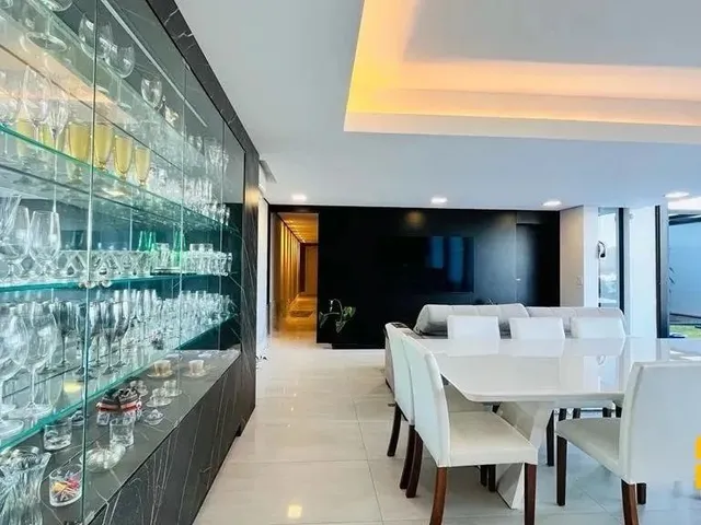 Imagem 16: Casa na Trindade com 4 Dormitórios com Vista Espetacular, Moderna e Requintada
