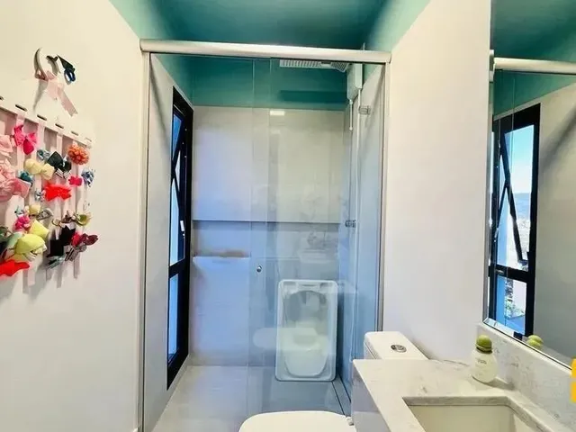 Imagem 5: Casa na Trindade com 4 Dormitórios com Vista Espetacular, Moderna e Requintada