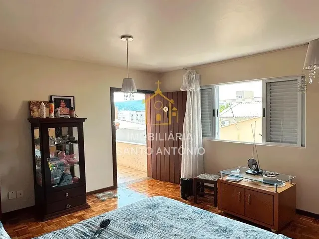 Imagem 4: Espaçosa Residência de 5 Quartos na Trindade