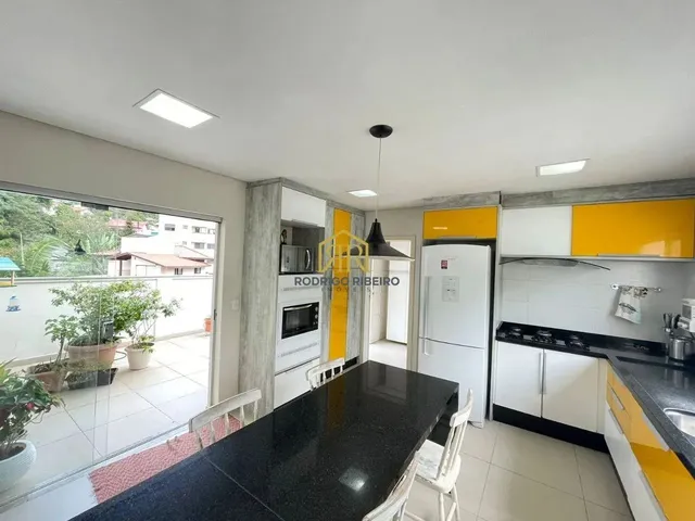 Imagem 2: Cobertura 177M², 03 Dormitorios. Sendo 02 Suites