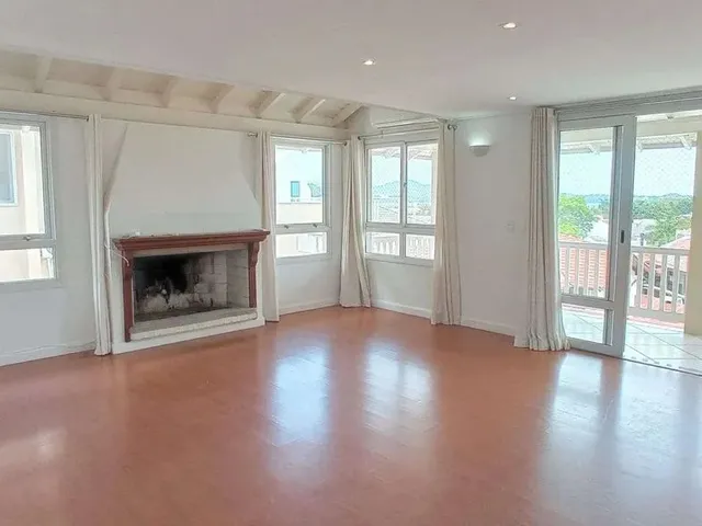 Imagem: Casa com 5 Dormitórios (4 Suítes Todas