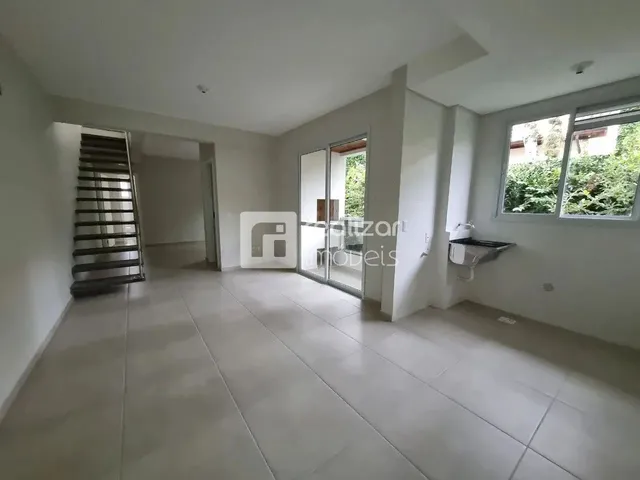 Imagem: Cobertura Duplex 2 Quartos no Bairro Itacorubi