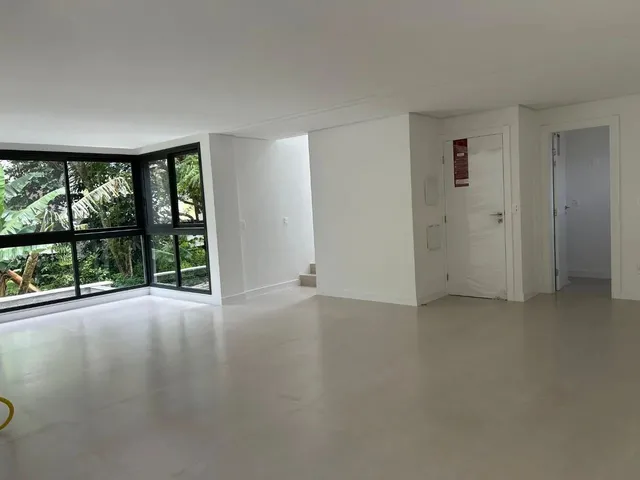 Imagem: Casa com 3 Quartos em Florianópolis! Churrasqueira