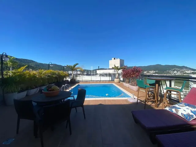 Imagem 1: Cobertura Linear com Piscina Privativa