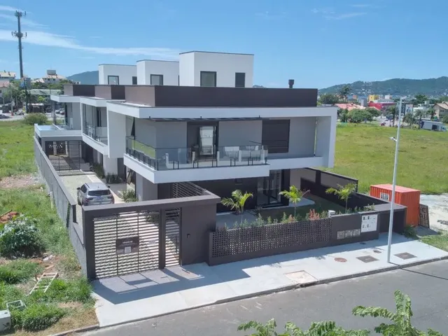 Imagem: Casa na Lagoa da Conceição Moderno e Alto