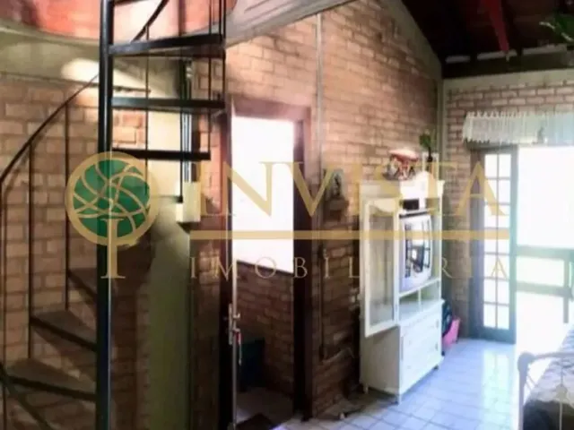 Imagem 7: Casa com 4 Quartos em Florianópolis!