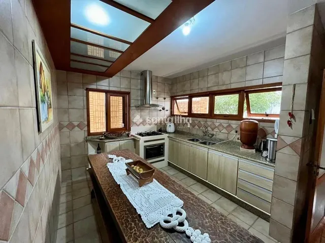 Imagem 9: Casa com 4 Dormitórios Á Venda, 620M² - Itacorubi - Florianópolis/Sc