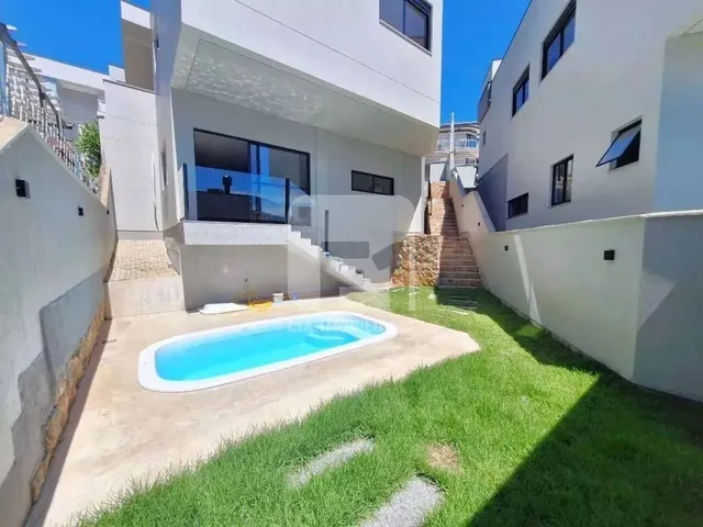 Imagem 1: Casa de 3 Suítes À Venda no Córrego Grande