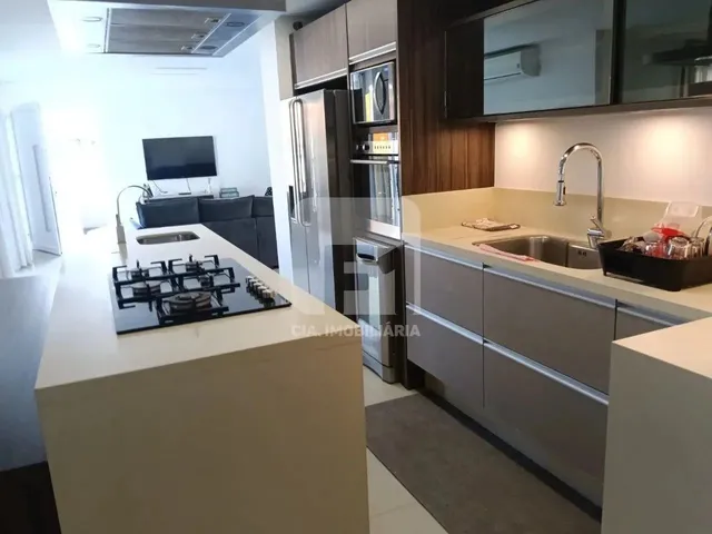 Imagem 7: Cada de 4 Dormitórios À Venda no Itacorubi